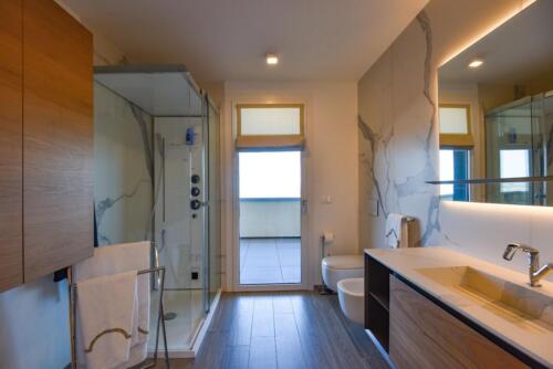 DSC 4578  mod  Grado  Laguna blu Penthouse